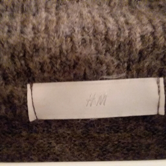 H&M Cowl Neck Sweater - Picture 5 of 7